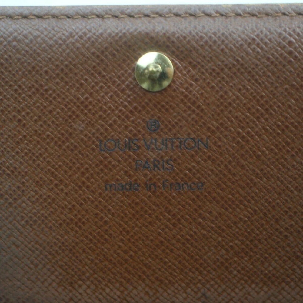 Louis Vuitton Monogram Wallet - Picture 5 of 8